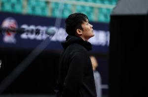 鲁媒：焦海龙月底可痊愈&随队出征长春 小丁第二阶段基本打不了