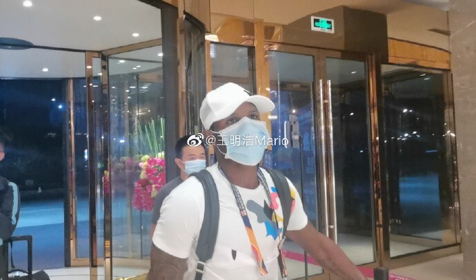 加纳媒体：补强后防，瓦伦西亚有意引进深足外援瓦卡索