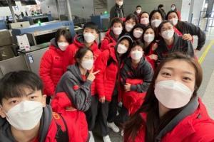 姑娘们加油！中国女篮出征女篮世预赛