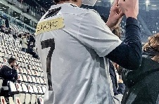 今日趣图：差个霜BUFF，巴黎险些召唤神龙